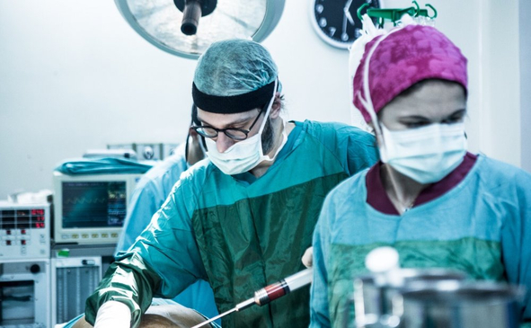 Slider image (7) Dr. Alper Tuncel - Plastic Surgery